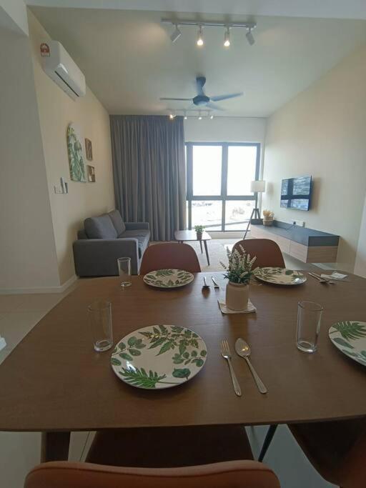 The Clio2, Beside Ioi Mall, Opposite Serdang Hospital, Upm And Uniteen, Apartment Putrajaya
